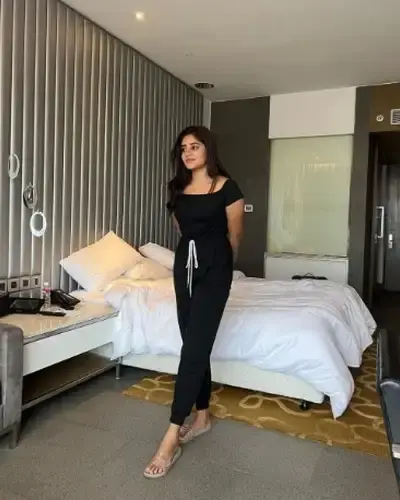 Call Girls Dwarka Cash On Delivery